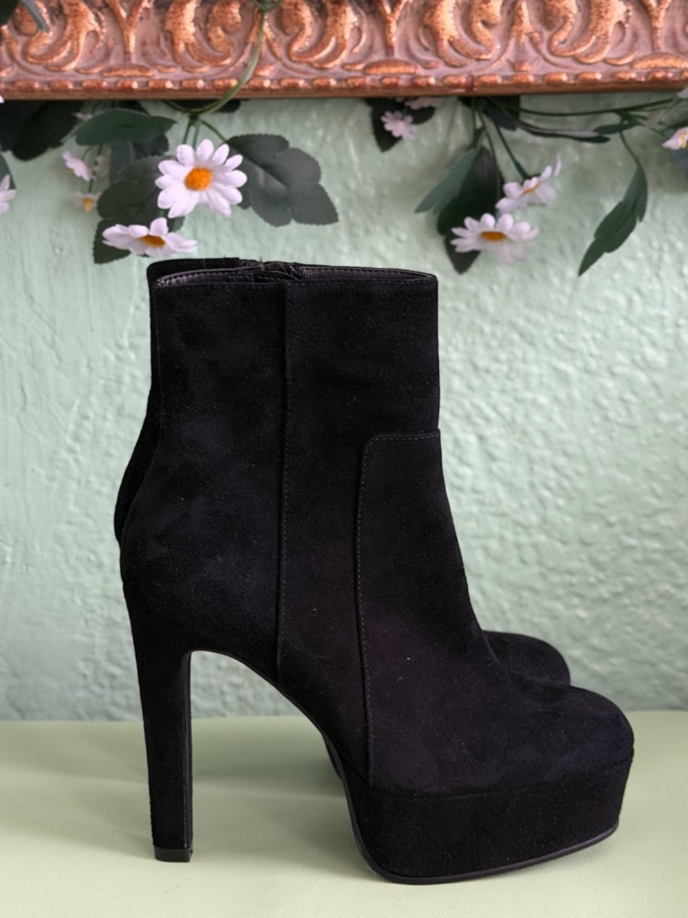NWOB Stuart Weitzman Avenue 130 Suede Platform Zip Booties sz 36.5 6
